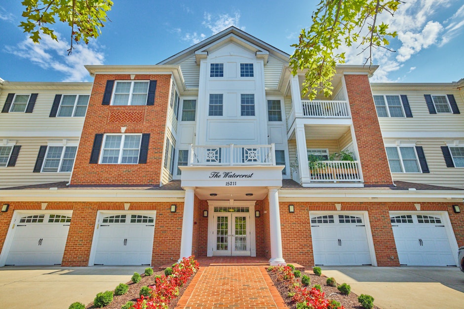 15211 Royal Crest Drive 406, Haymarket, VA 20169, Presented by Fran Rudd, Century 21 Redwood